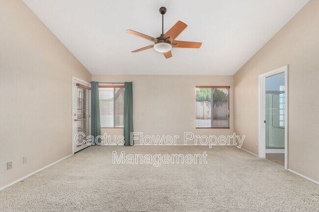 Building Photo - 4226 E Rockledge Rd