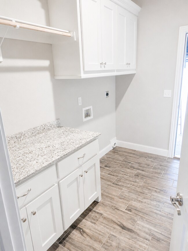 Building Photo - 2021 Construction! 4 Bedroom 2 Bathroom Home. Walk to Bentonville West HS!