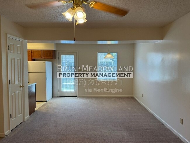 Building Photo - 6523 Doe Creek Way