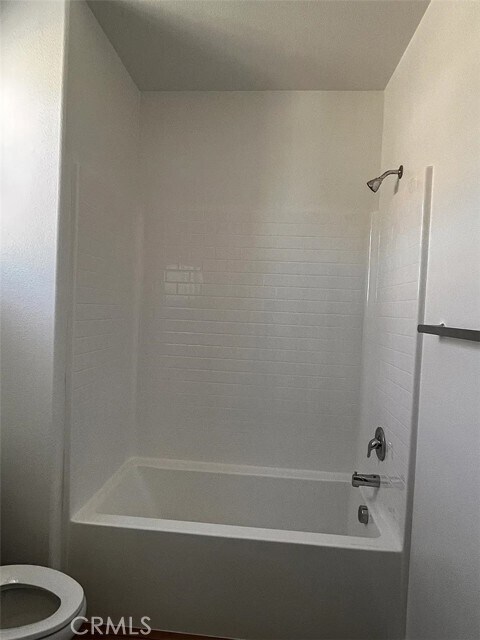 Building Photo - 2557 E Lincoln Paseo