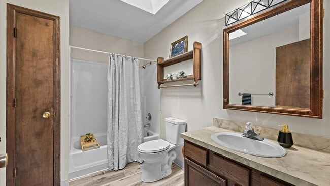 Building Photo - Charming Single-Family Home in Glenwood Sp...