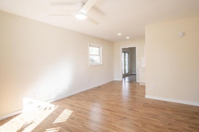 Building Photo - 1529 Wismer St