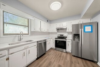Building Photo - 5861 Dunn Rd