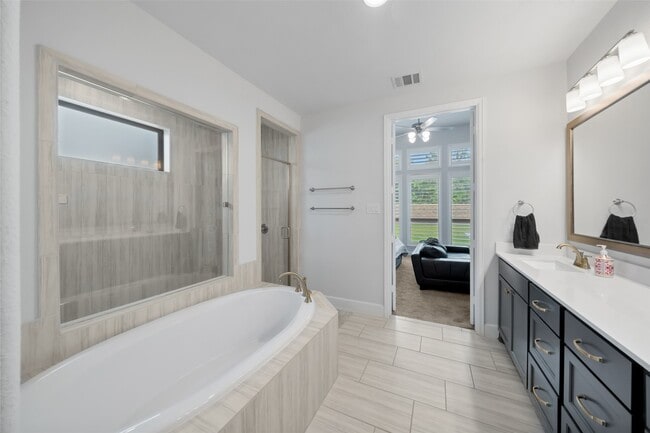 Building Photo - 221 Patina Sorrel Dr