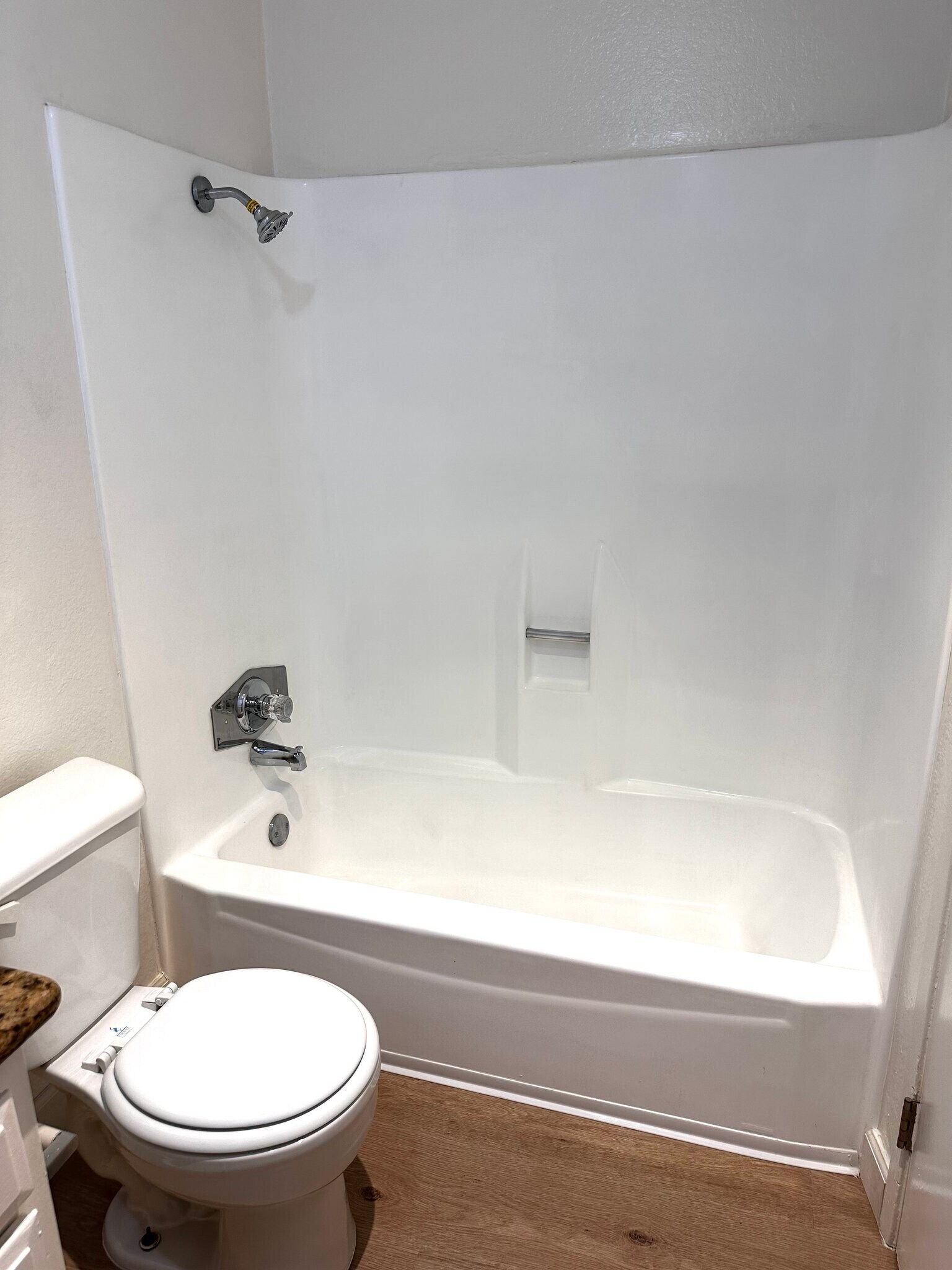 Building Photo - 5134 N Glendora Ave