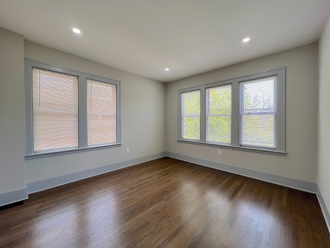 Building Photo - 5006 Seminole St