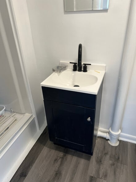 Building Photo - 207 N Armistead Ave