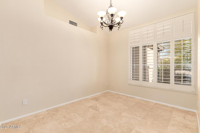 Building Photo - 5543 E Blanche Dr