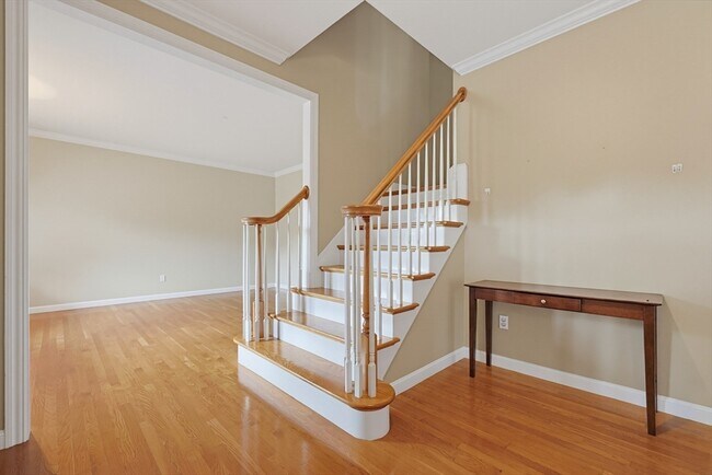 Building Photo - 6 Waterville Ln