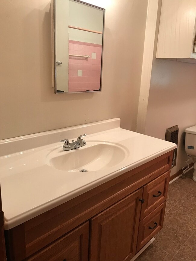 Building Photo - Collinwood Drive-5000