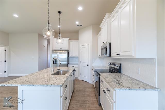 Building Photo - 8166 Sawdust Trl