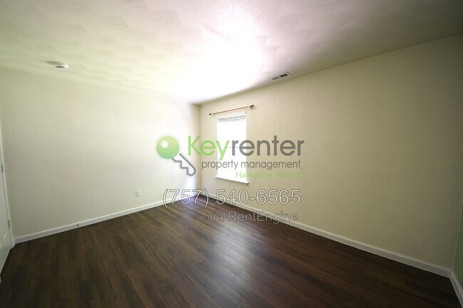 Building Photo - 1109 Lady Ashley Dr