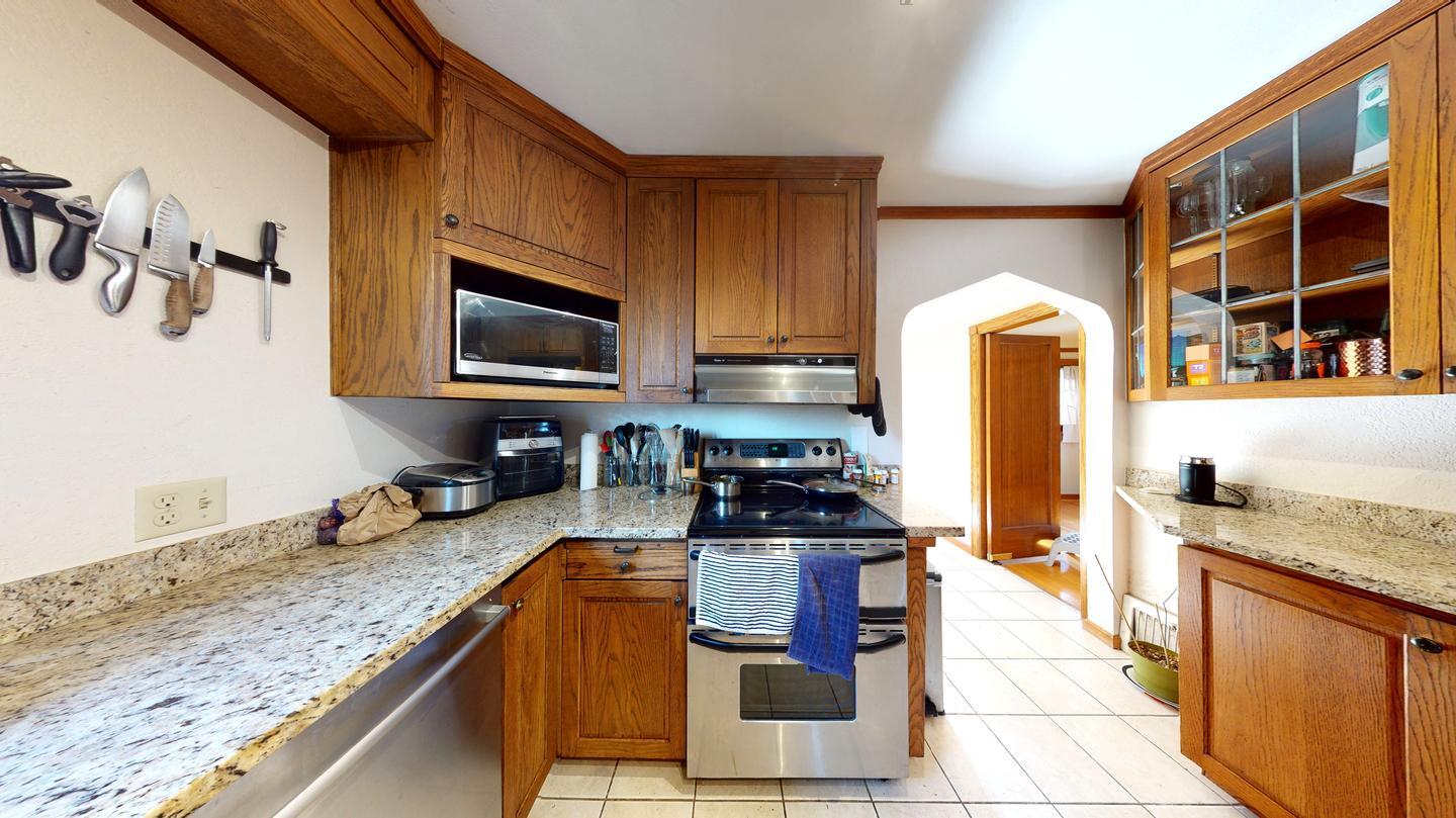 Building Photo - 721 W Florentia Pl