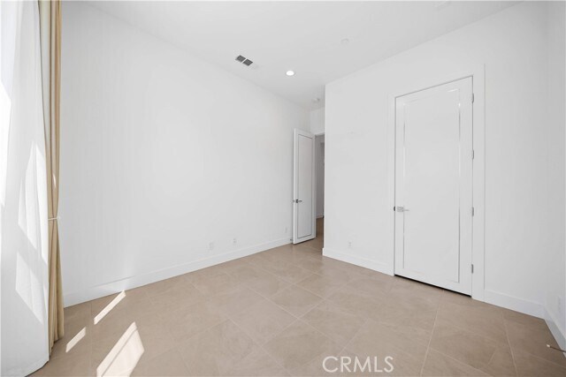 Building Photo - 360 Riverbend