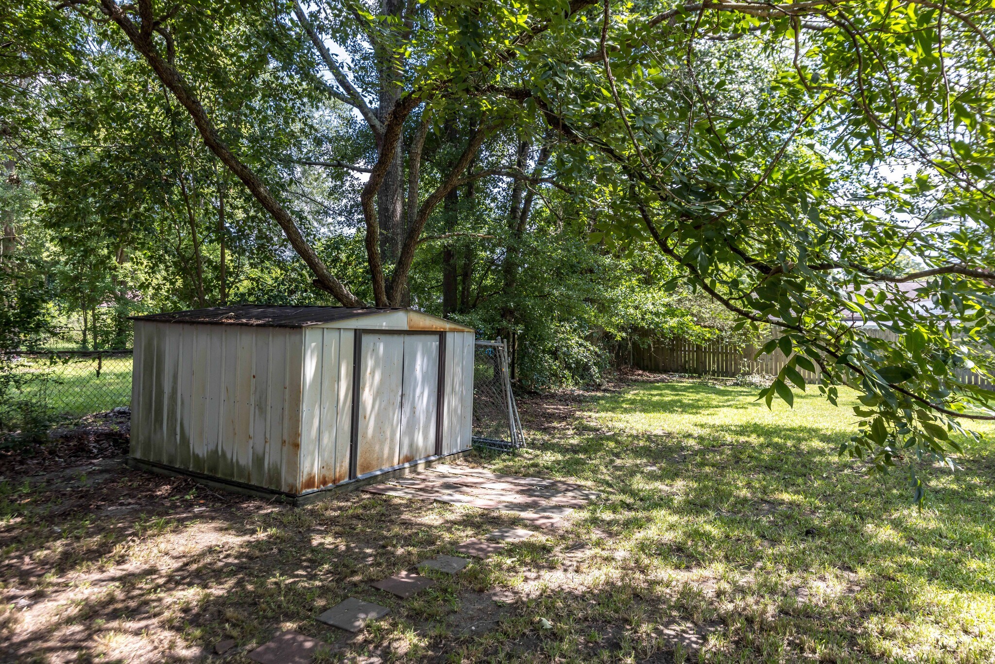 Building Photo - 3824 Forrest Rd
