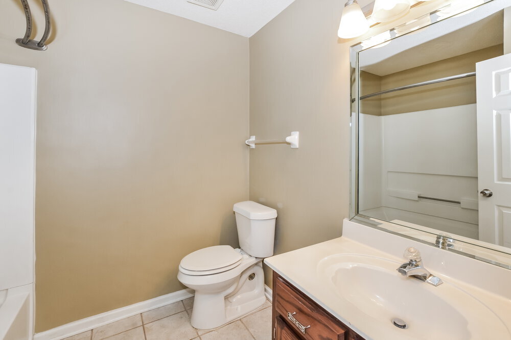 Building Photo - 7642 Fox Hunt Dr E