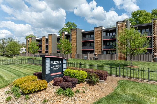Building Photo - Aurora