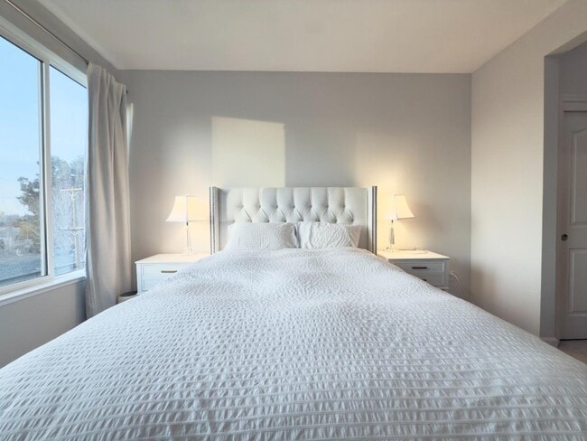 Building Photo - 801 S Winchester Blvd