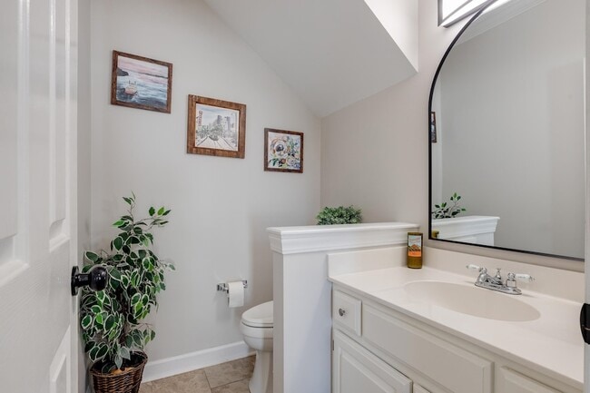 Building Photo - 589 Madewood Dr