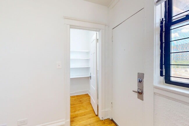Floorplan - 1515 E. 54th Street