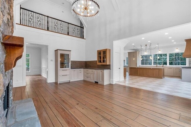 Building Photo - 115 Mount Paran Ridge