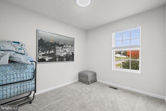 Building Photo - 1901 Graymount Way