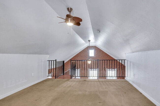 Building Photo - 1400 Mariposa St