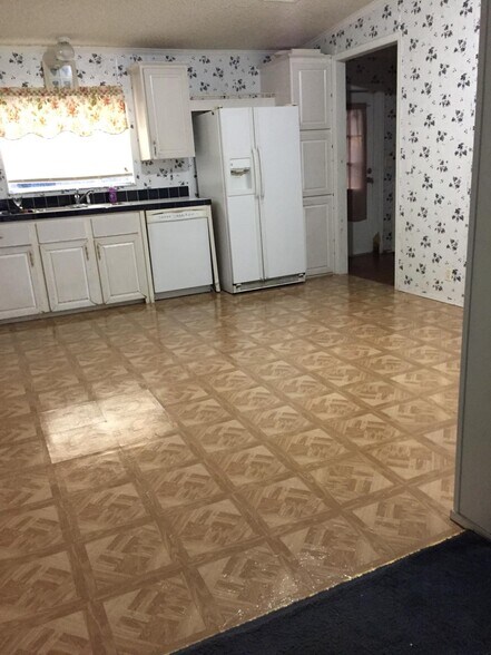 Building Photo - 7610 Plumwood Dr