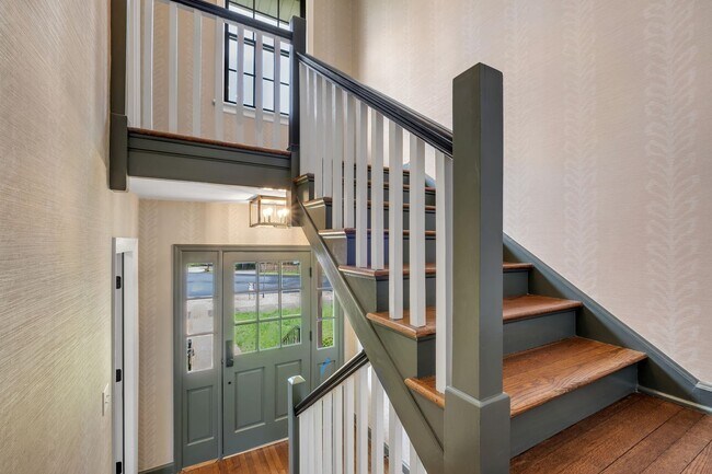 Building Photo - 1504 Isabel Ct