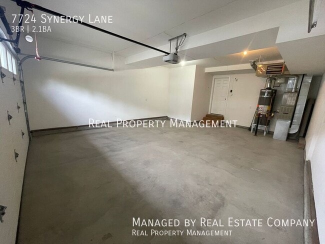 Building Photo - 7724 Synergy Ln