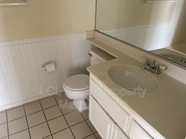 Building Photo - 30322 Marne Way