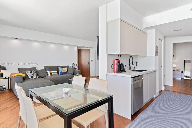 Building Photo - 6365 Collins Ave