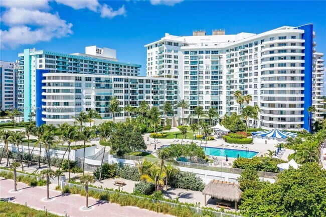 Building Photo - 5151 Collins Ave