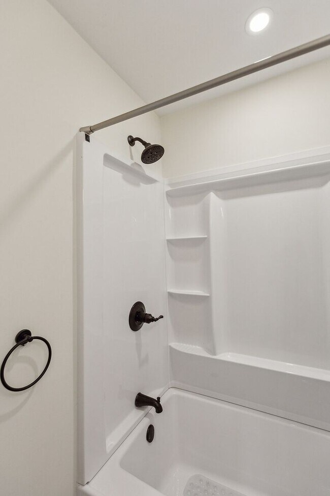 Building Photo - Chic & Modern North Charleston Home with Spacious Backyard