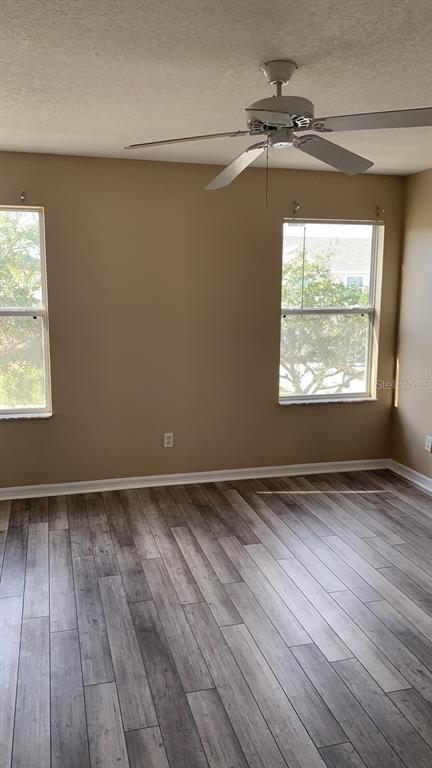 Building Photo - 1142 S Beach Cir