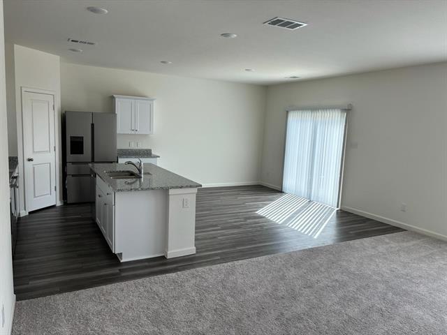 Building Photo - 2118 Revere Dr