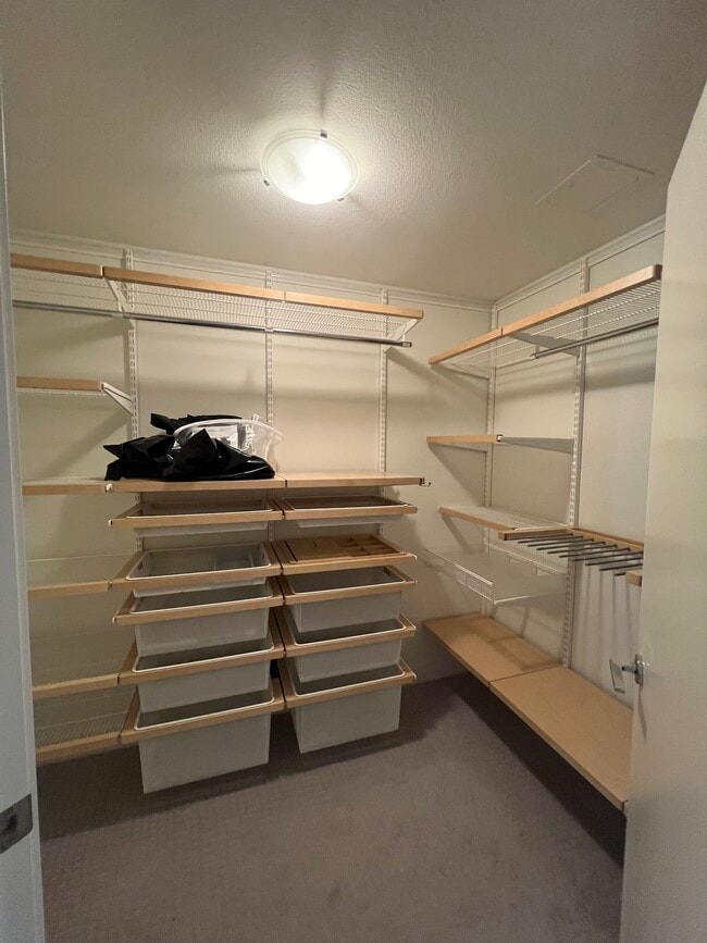 Building Photo - 700 W Harbor Dr