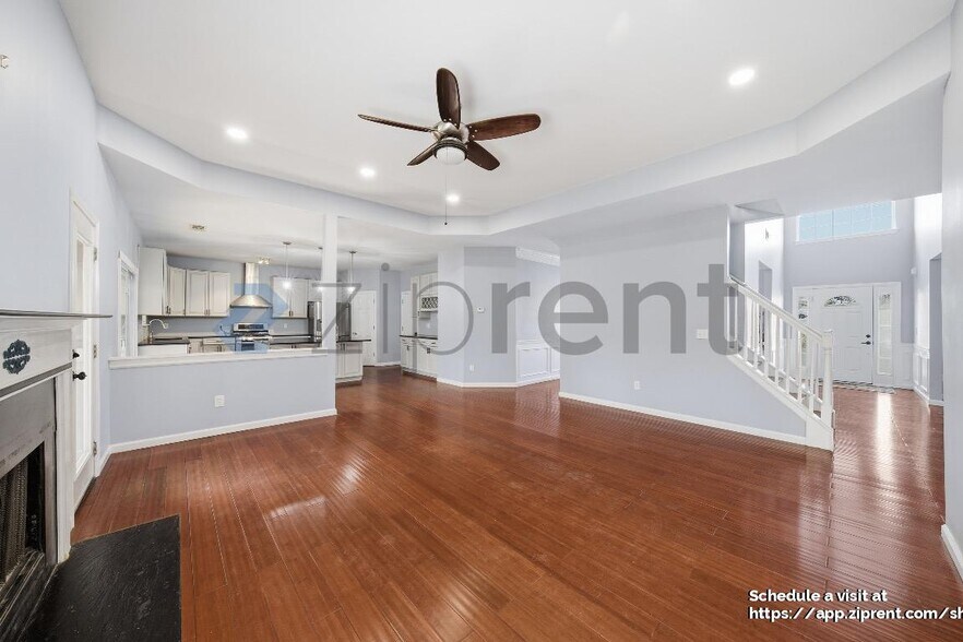 Building Photo - 1305 Rockbass Rd