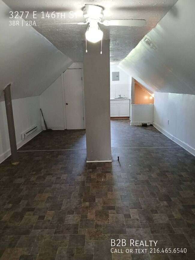 Building Photo - 3277 E 146th St