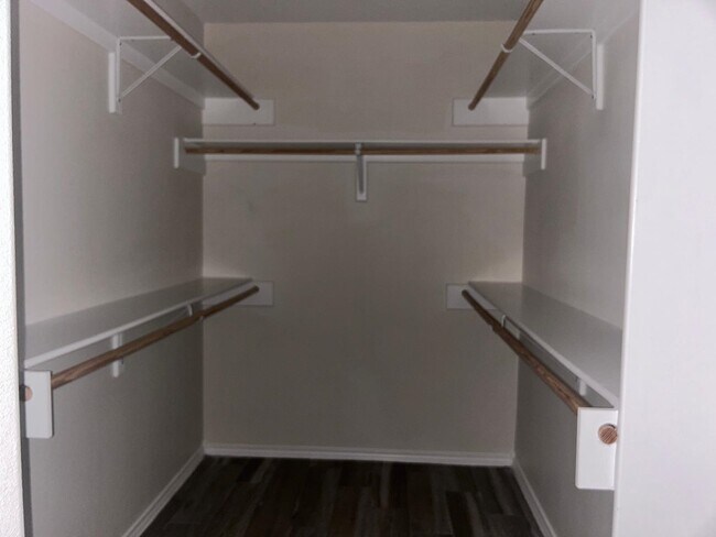 Building Photo - 5407 Simbrah Dr