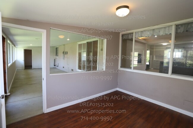 Building Photo - 11411 Chapman Ave