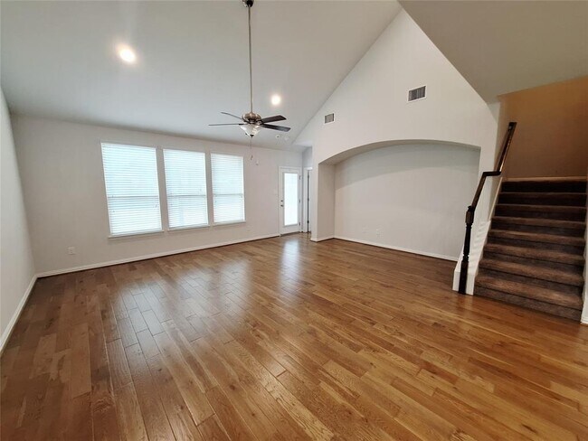 Building Photo - 5900 Bucine Cv