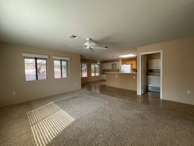 Building Photo - 159 N Cobalt Dr