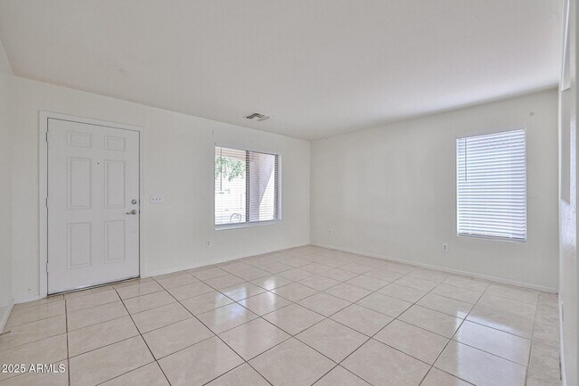 Building Photo - 25771 W Satellite Ln