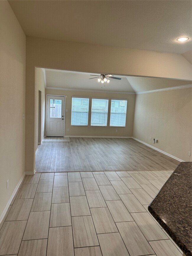 Building Photo - 2630 Zephyr Ln