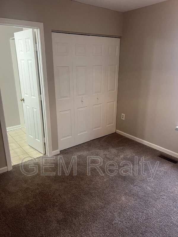 Building Photo - 2214 Hamway Dr