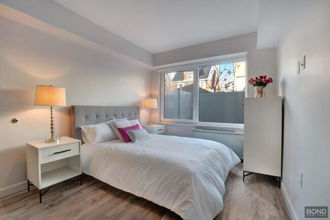 Building Photo - 1 bedroom in HOLLIS NY 11423