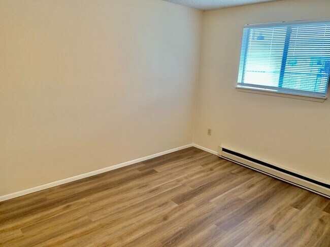 Building Photo - 5414 N Martin St