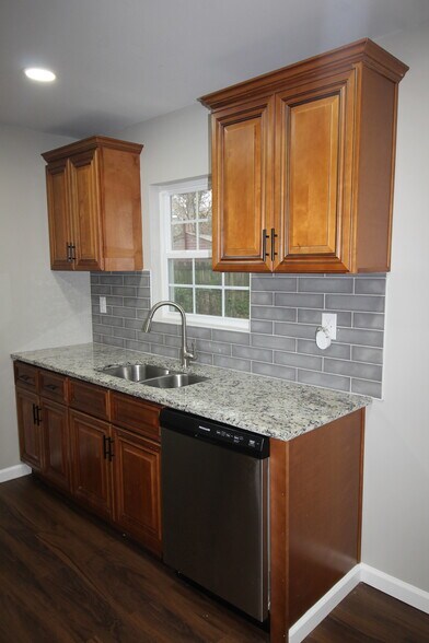 Building Photo - 4805 Toledo Ct