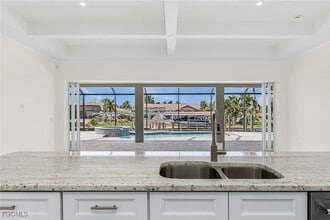 Building Photo - 3614 SE 17th Pl